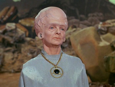 Look at this asshole